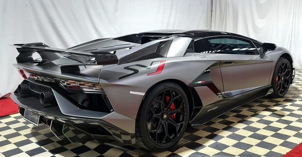 Lamborghini Aventador SVJ Roadster 2020 asta