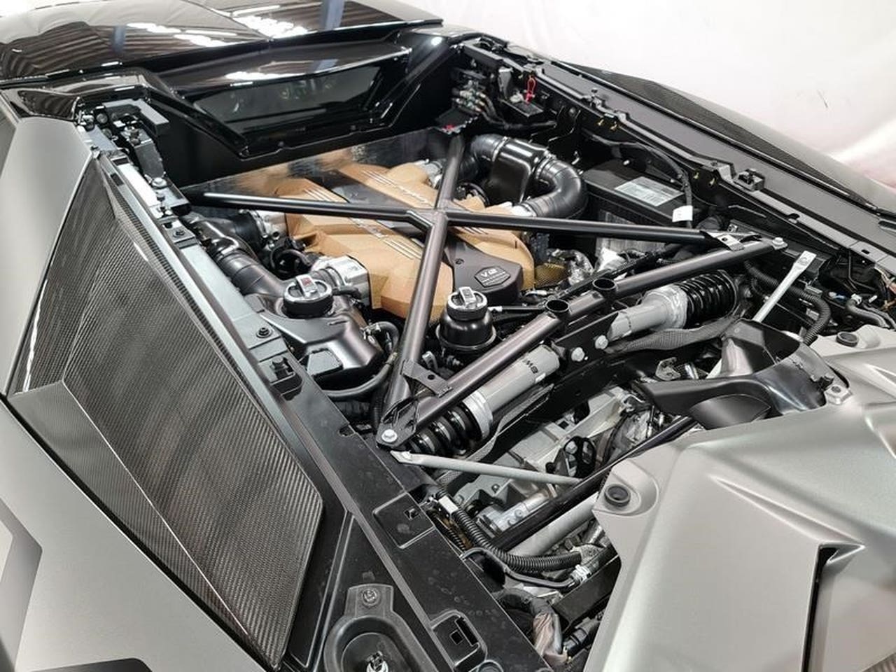 Lamborghini Aventador SVJ Roadster 2020 asta