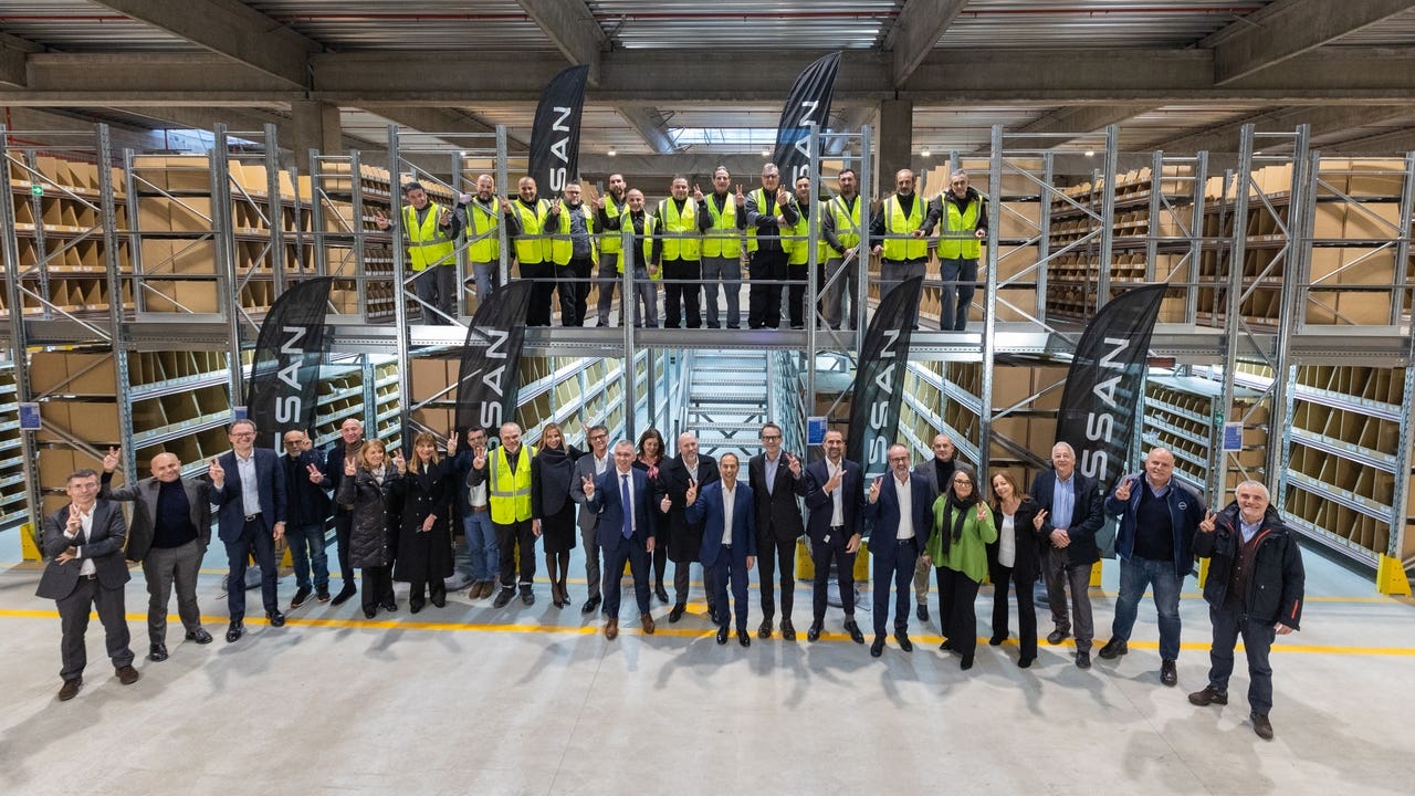 Nissan nuovo magazzino ricambi Italia