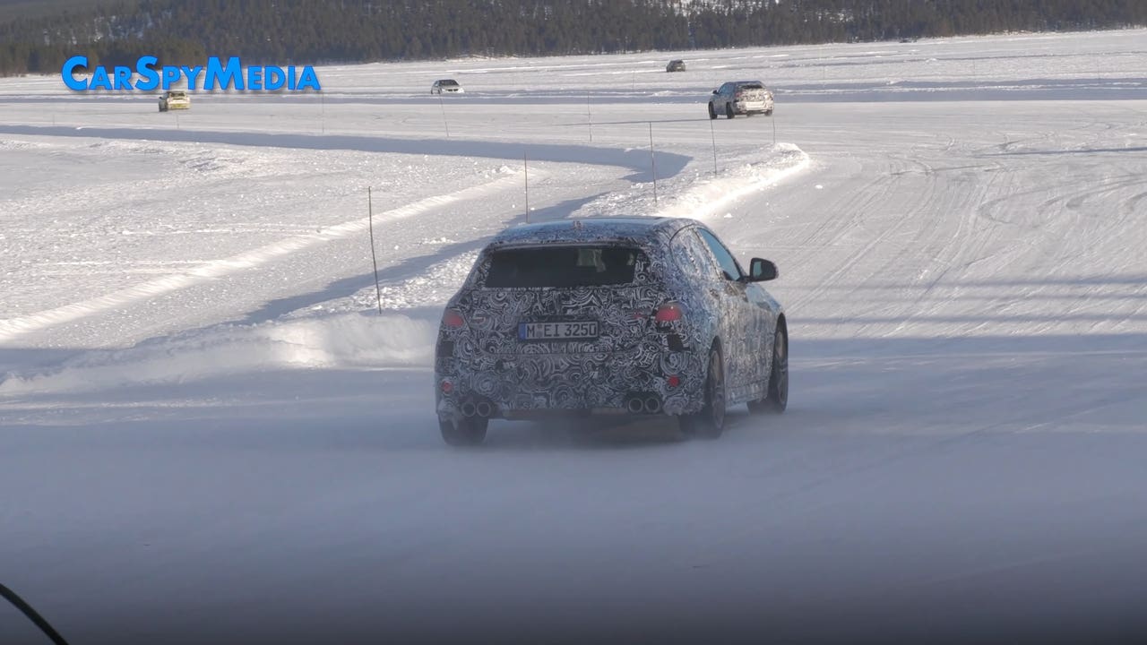 BMW Serie 1 2024 prototipi neve