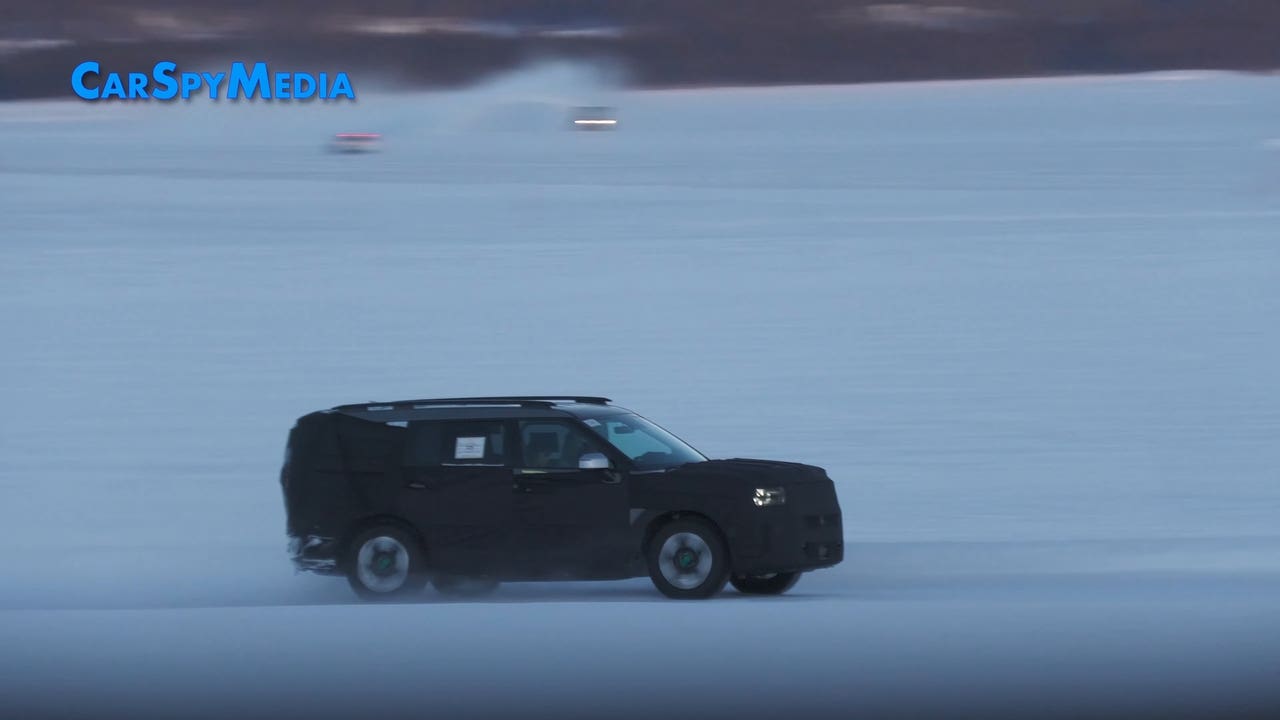 Hyundai Santa Fe 2024 prototipo Nord Europa