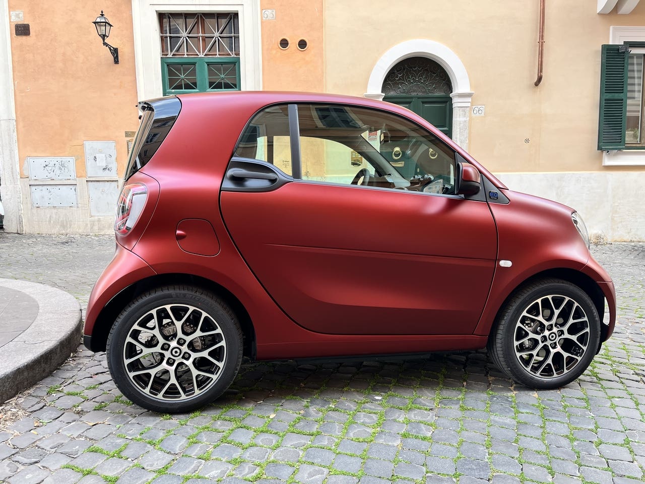 Smart EQ ForTwo Racingred