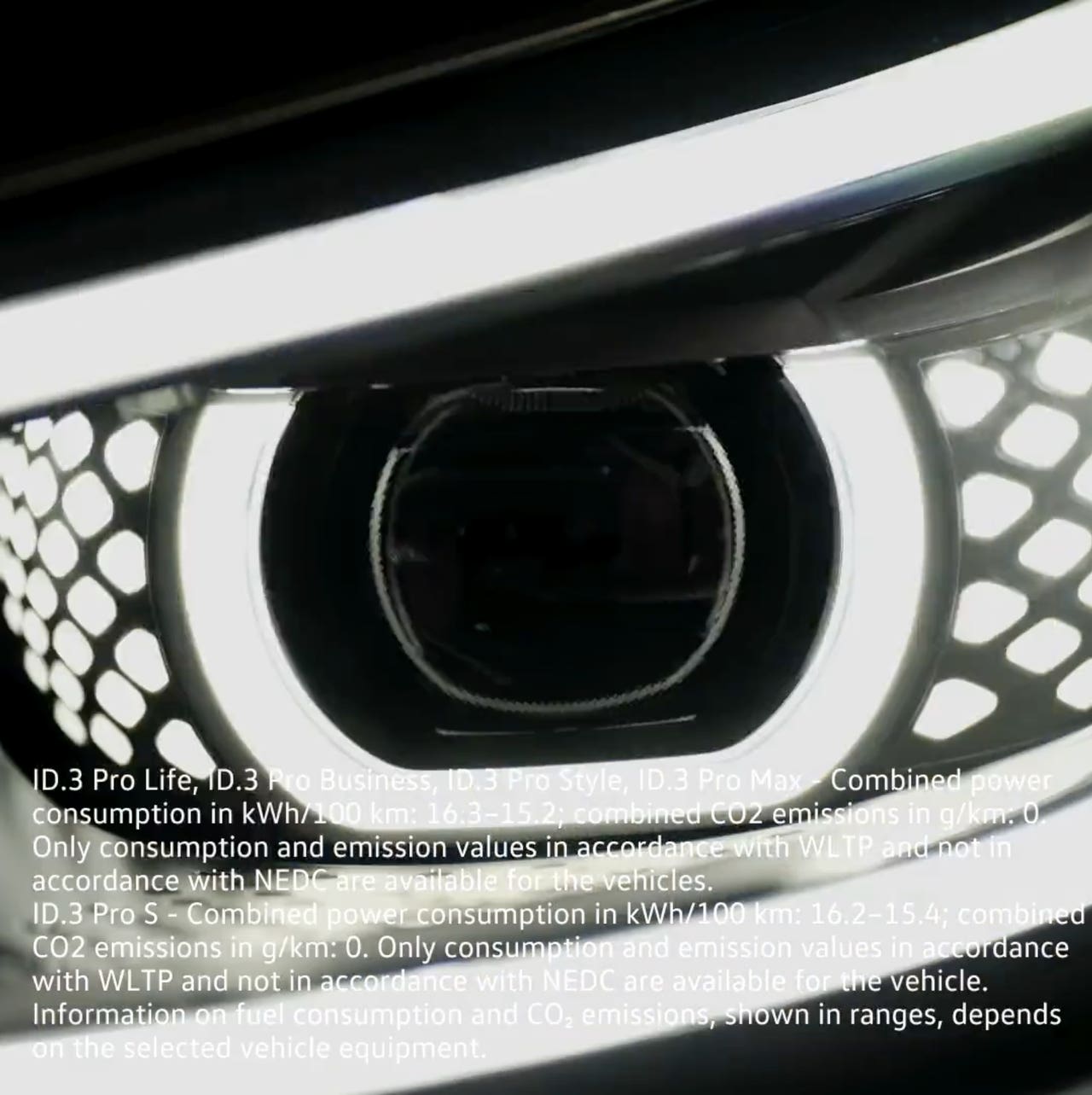 Volkswagen ID.3 2024 nuovi fari anteriori teaser