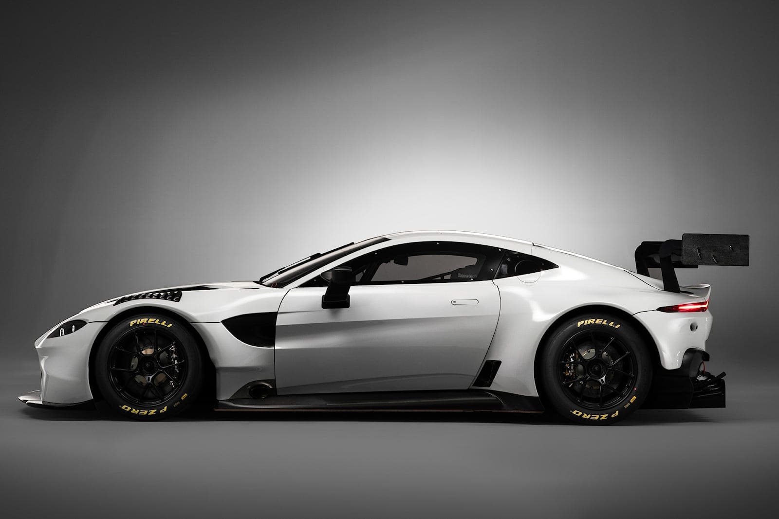 Aston Martin AMR Vantage GT3