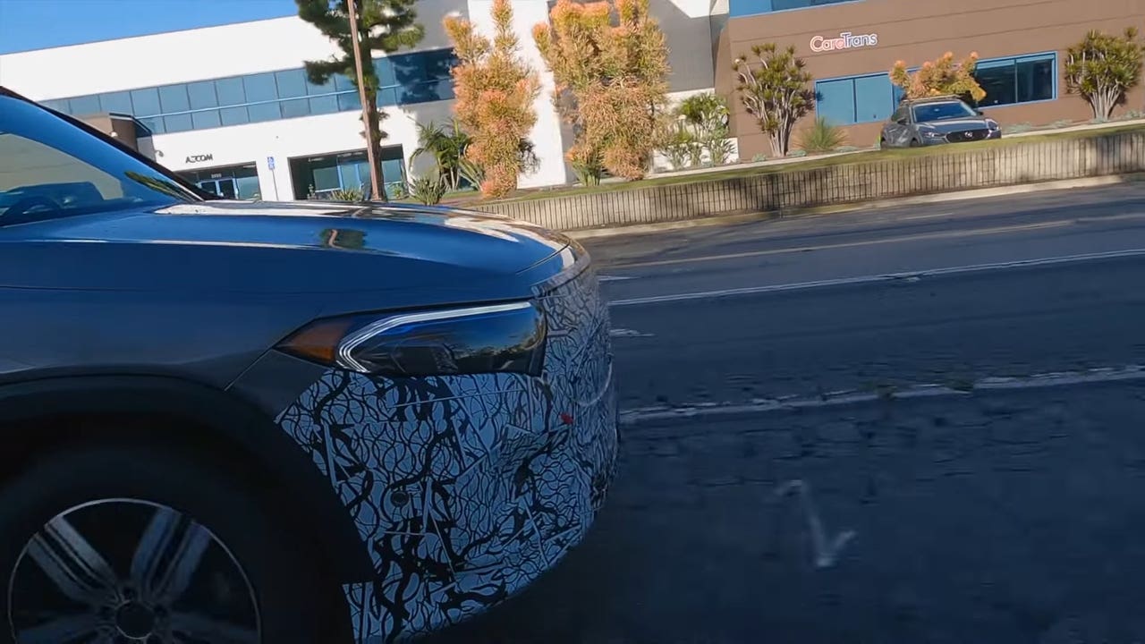 Mercedes EQB 2024 prototipi