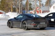 Porsche 911 Turbo 2024 prototipo foto spia