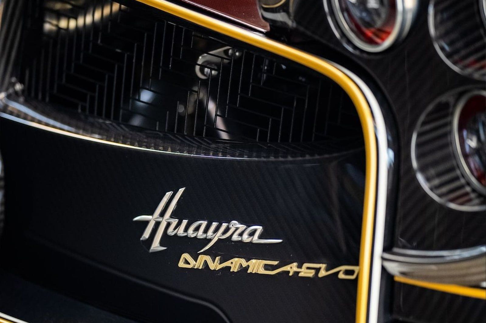 Dettagli Pagani Huayra Dinamica Evo