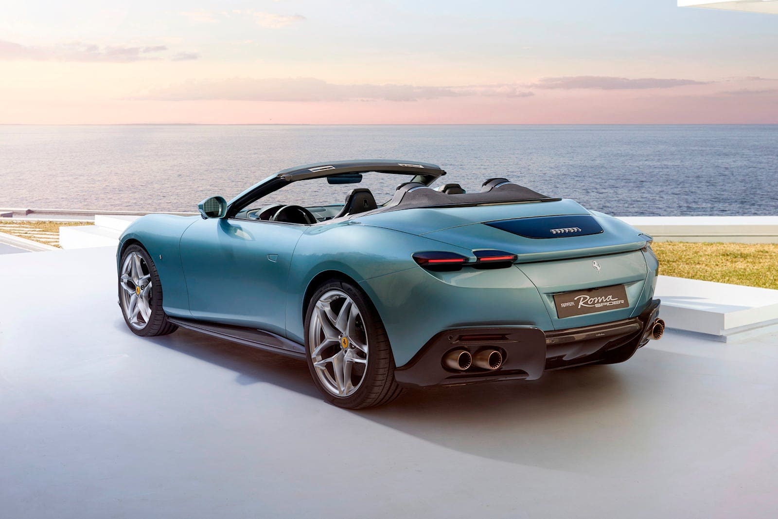 Ferrari Roma Spider