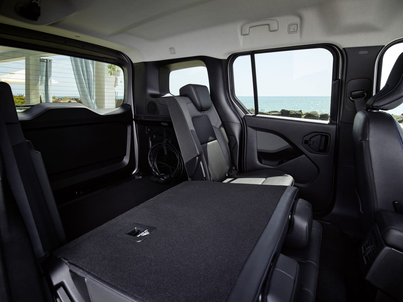 Nissan Townstar EV Combi