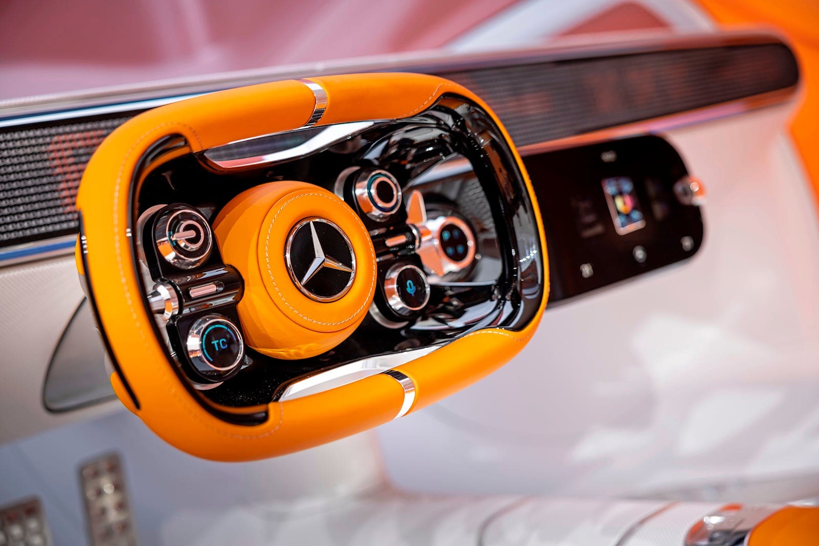 Volante Mercedes Vision One-Eleven