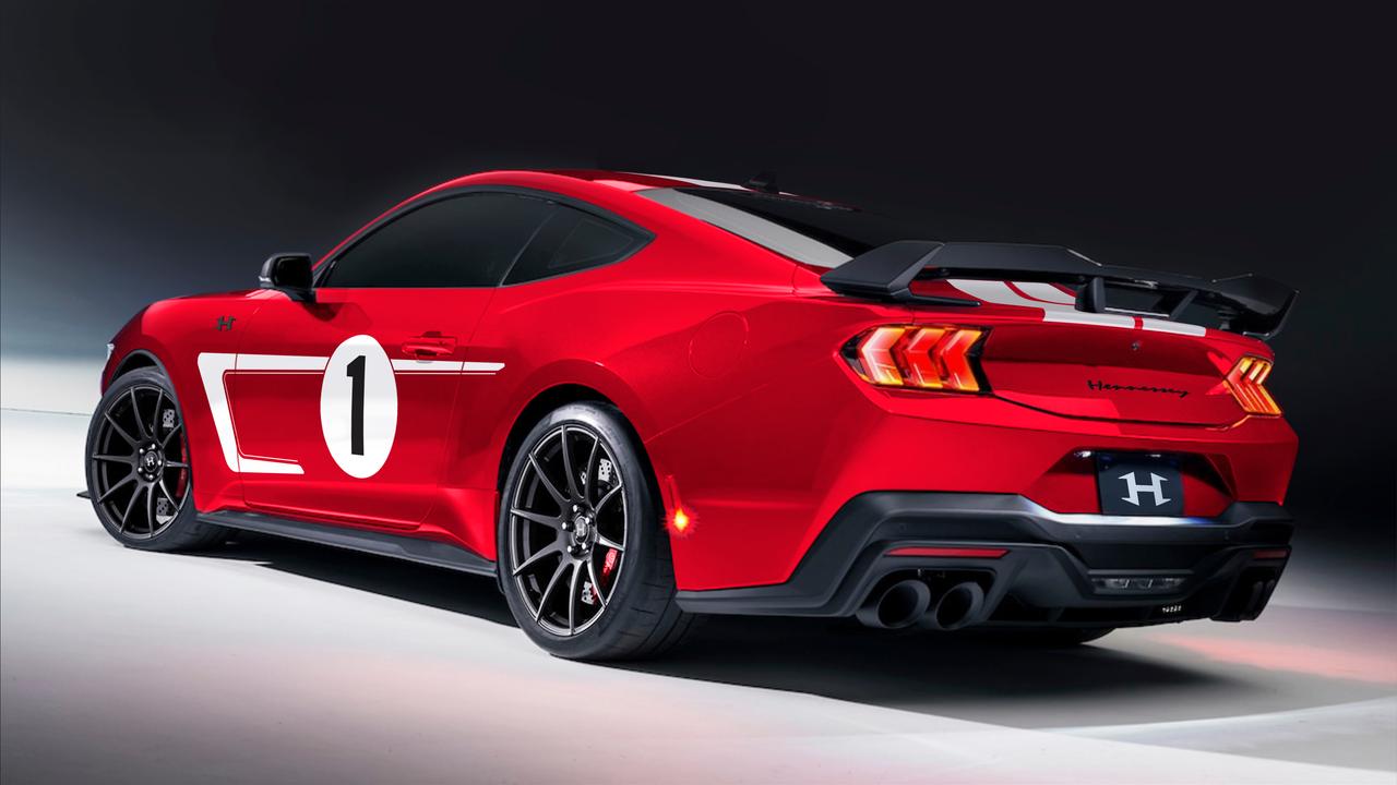 Ford Mustang Dark Horse H850