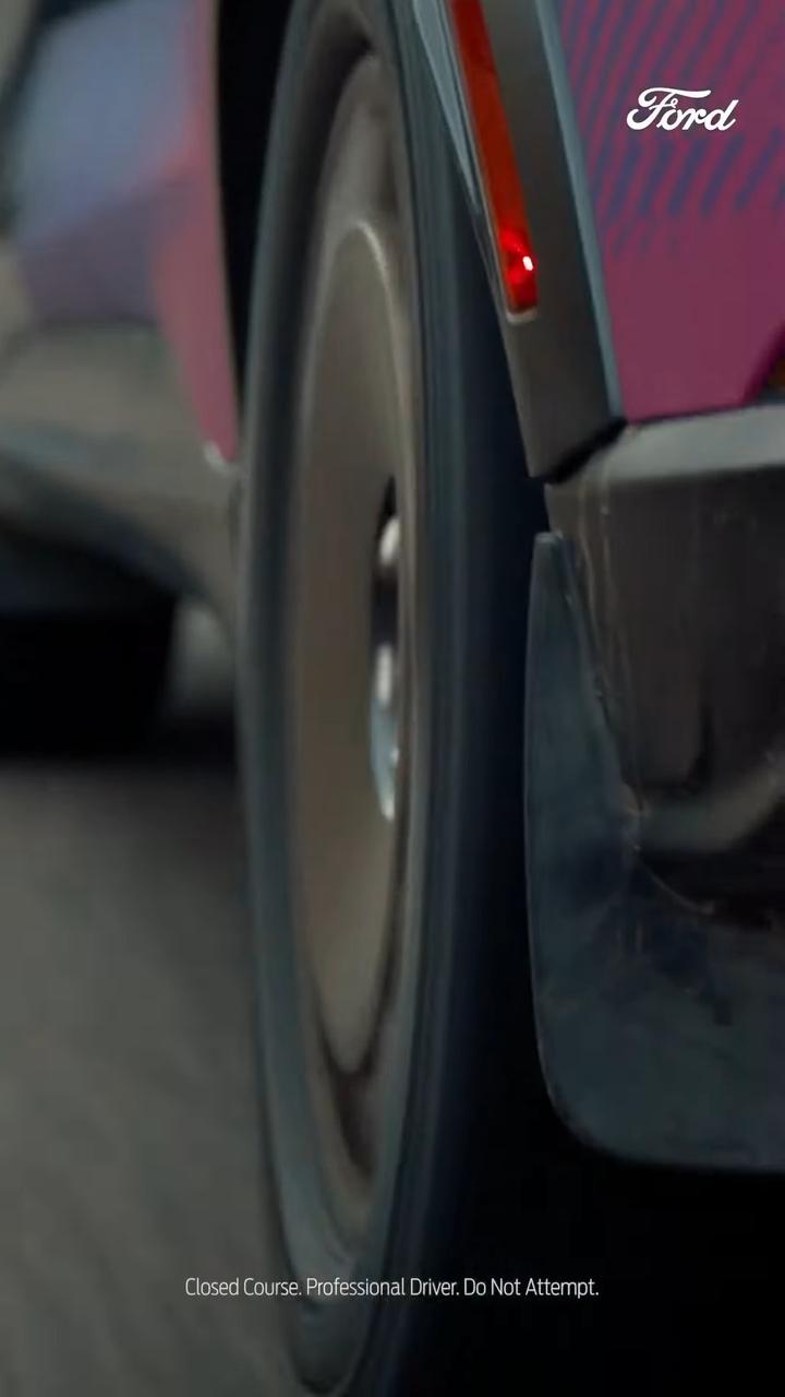 Ford Mustang Mach-E nuova versione teaser