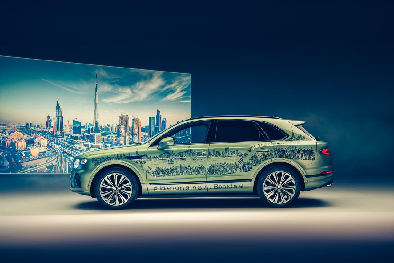 Bentley Bentayga Hybrid Alpine Green Belonging