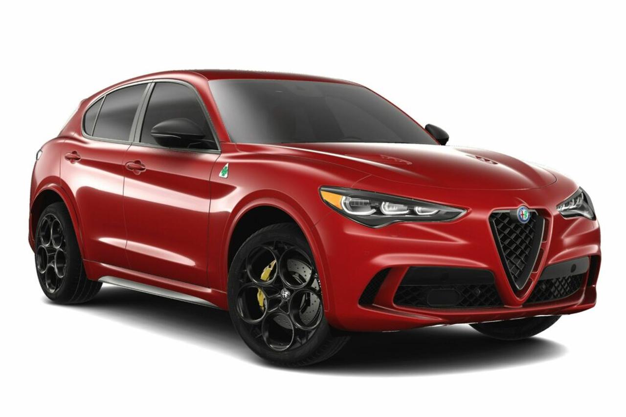 Alfa Romeo Giulia e Stelvio Quadrifoglio Carbon Edition 2024