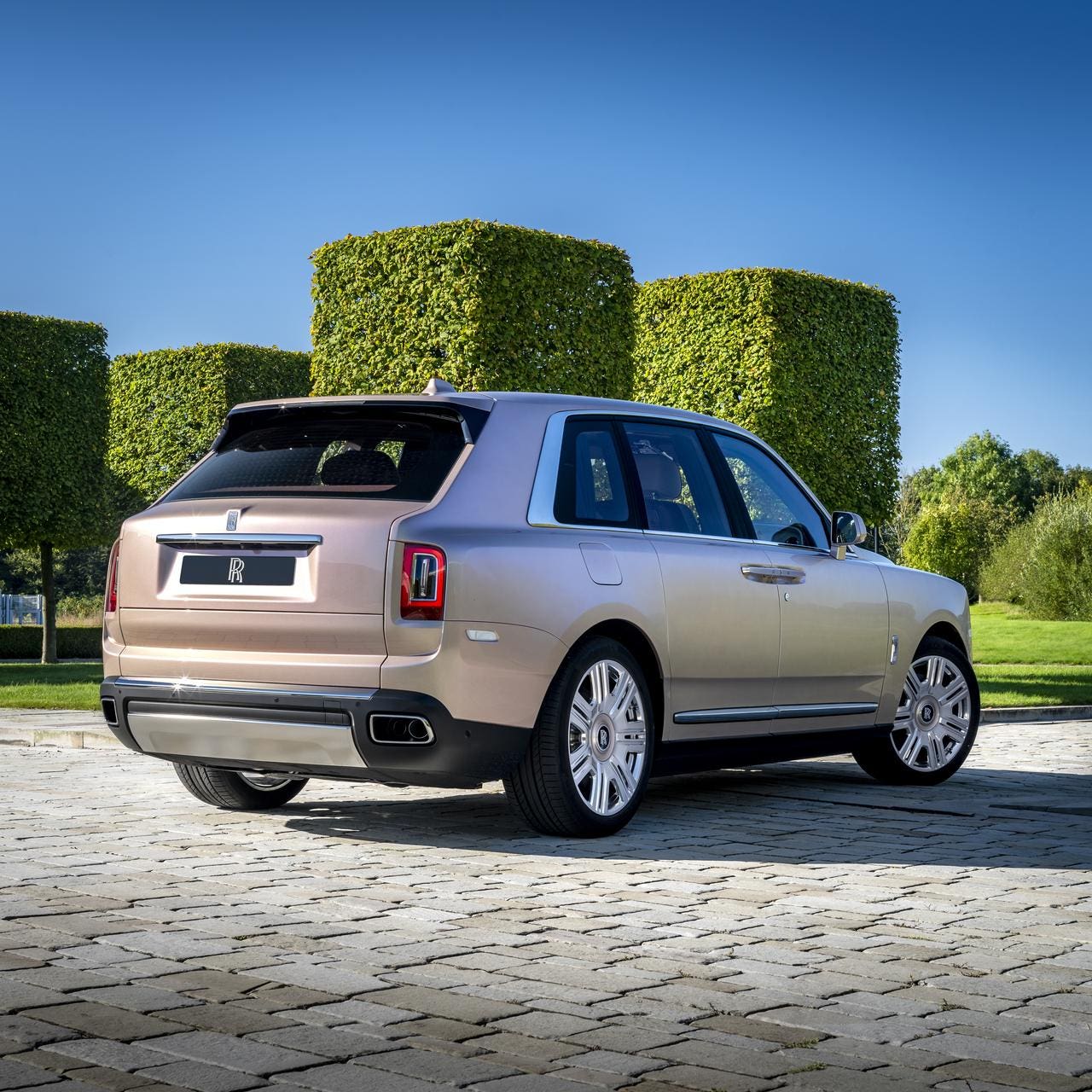 Rolls-Royce Cullinan The Pearl