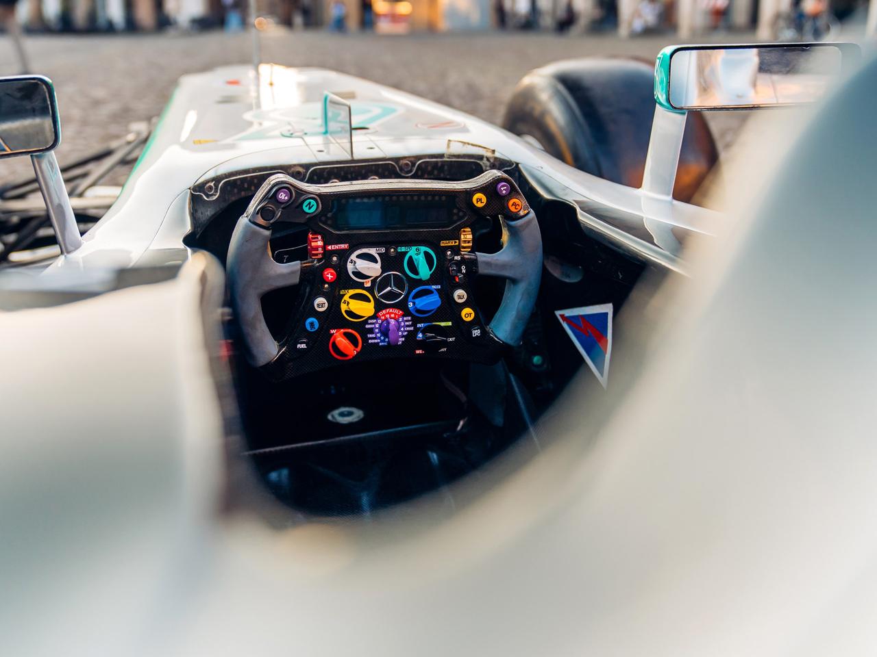 Mercedes F1 W04 2013 asta