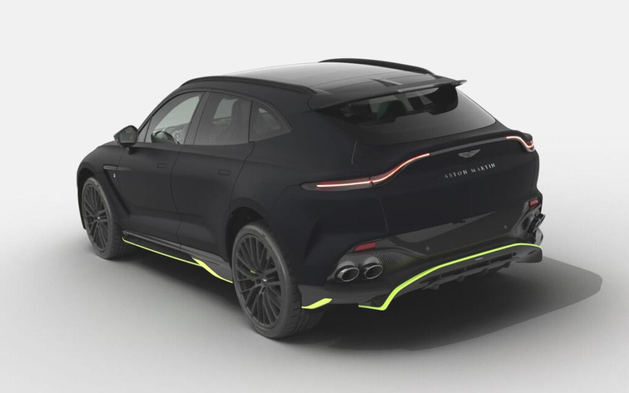 Aston Martin DBX707 Japan Midnight Podium Edition