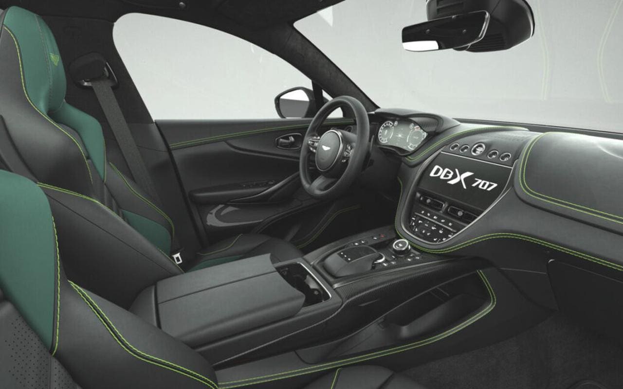 Aston Martin DBX707 Japan Midnight Podium Edition