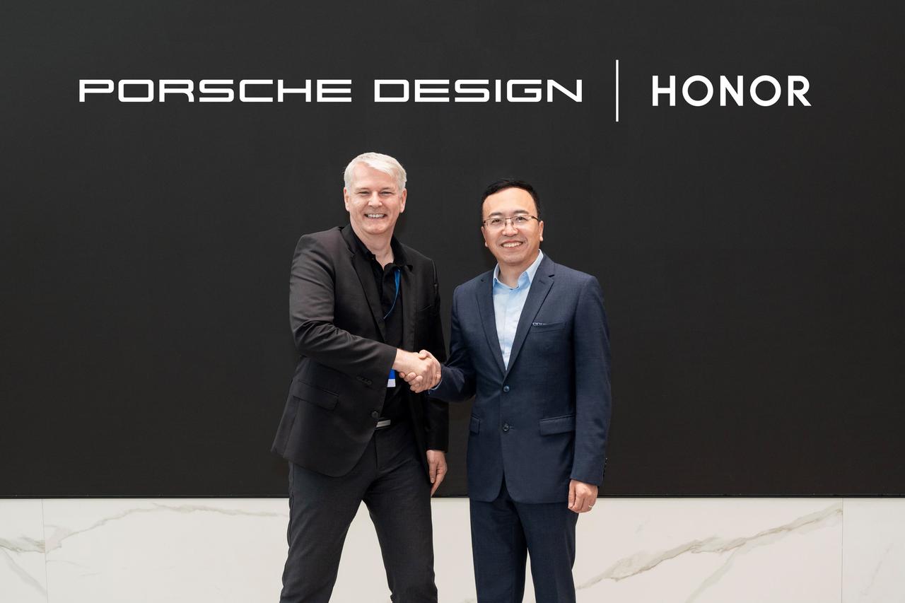 Porsche Honor partnership