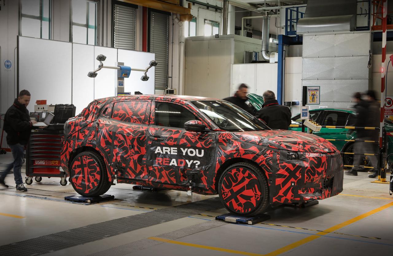 Alfa Romeo Milano test Balocco