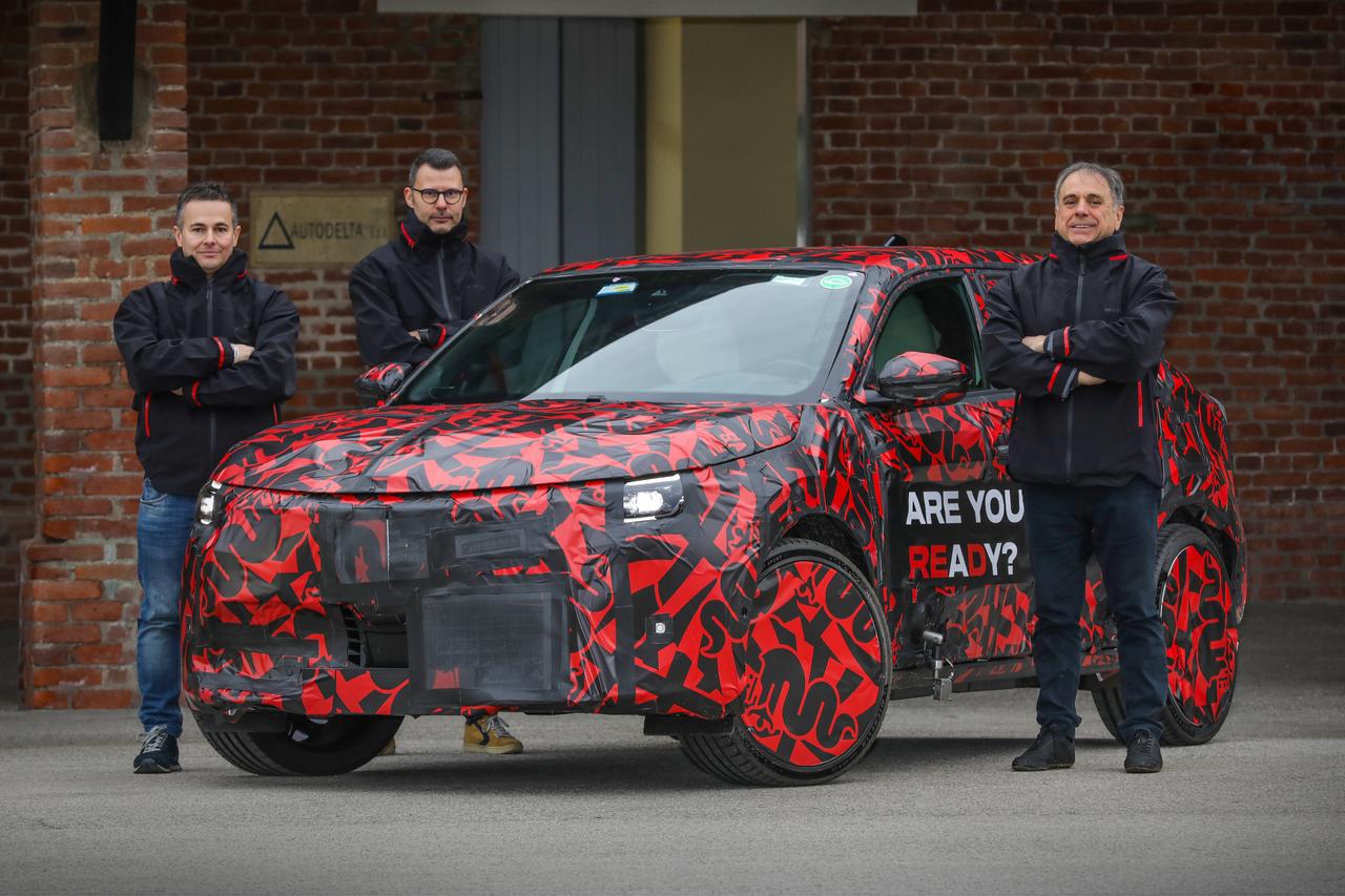 Alfa Romeo Milano test Balocco