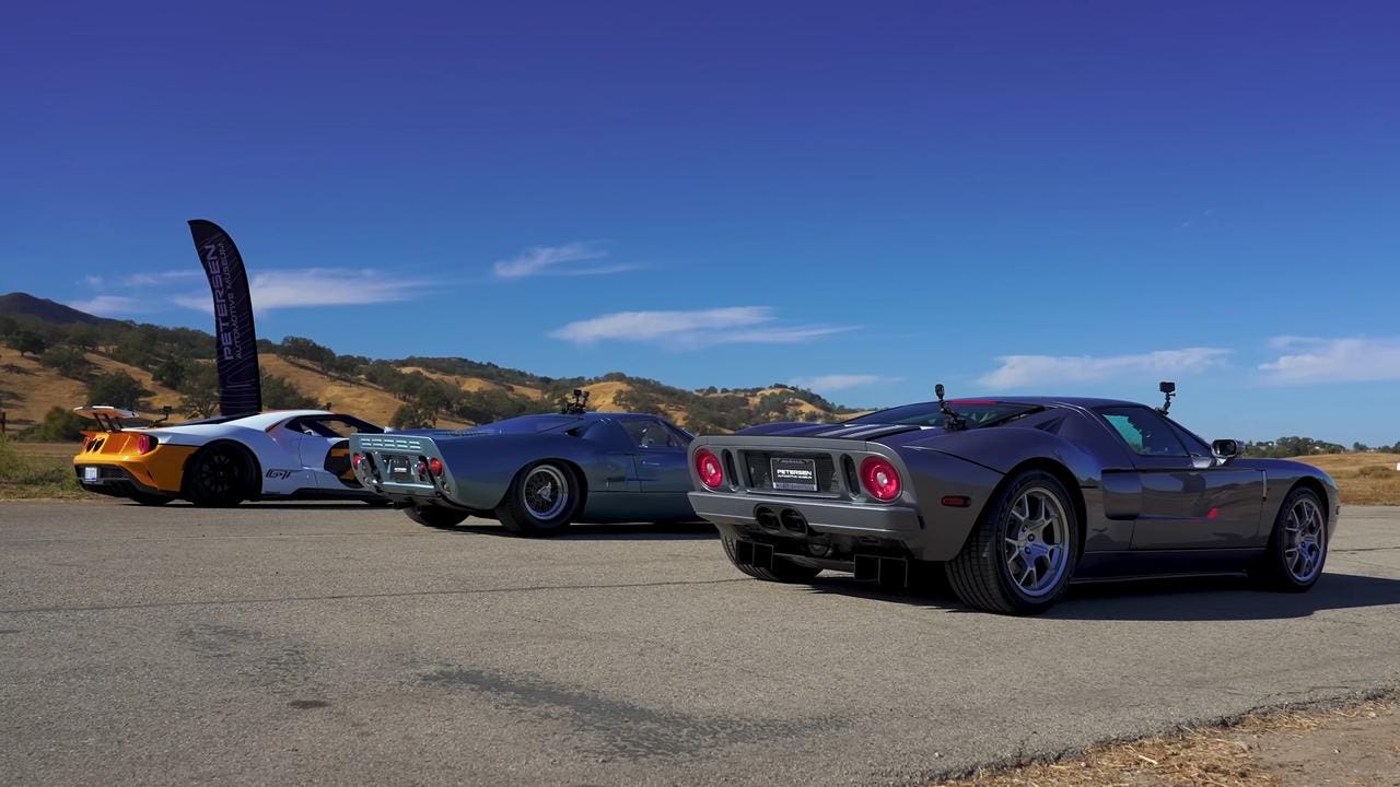 Ford GT drag race