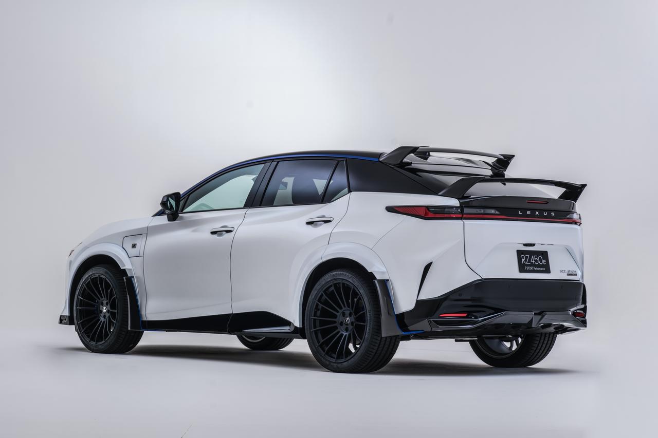 Lexus RZ450e F Sport Performance