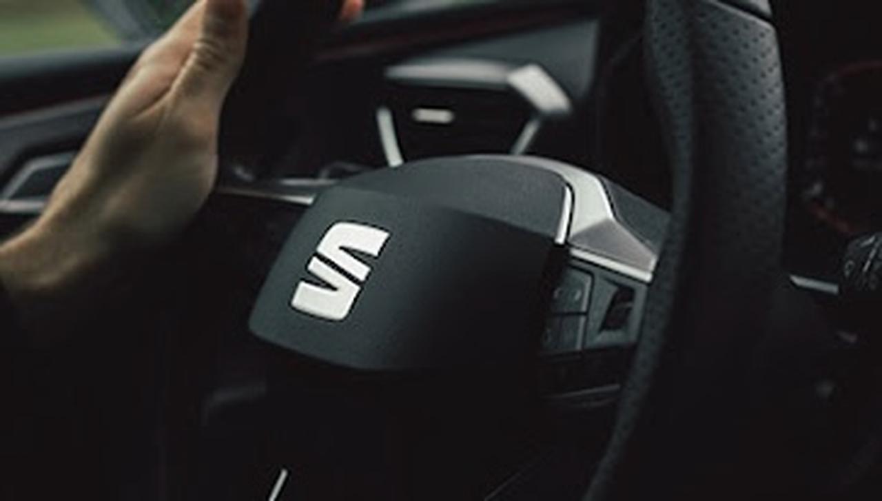 Seat logo