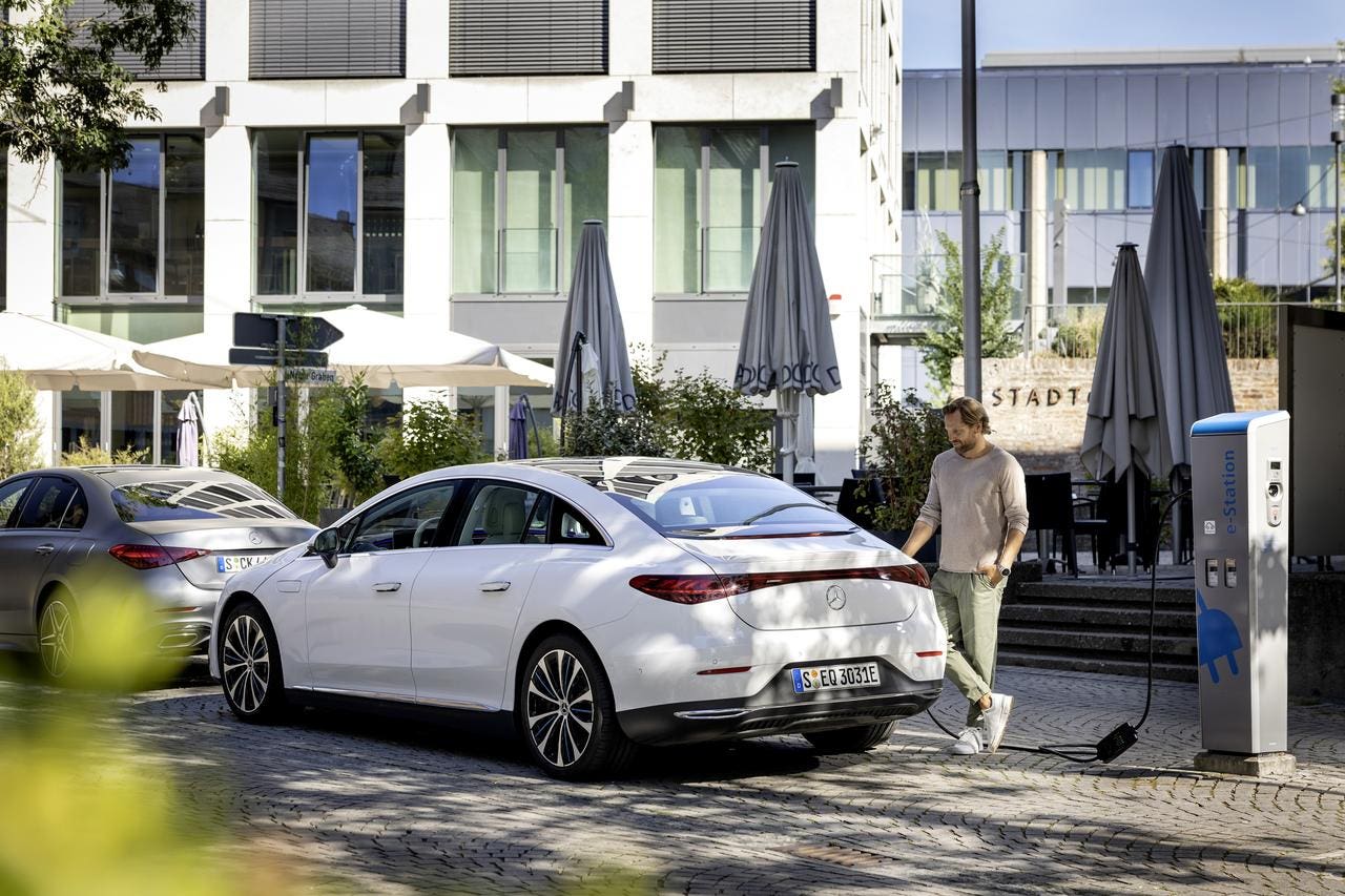 Mercedes Flexible Charging System Pro