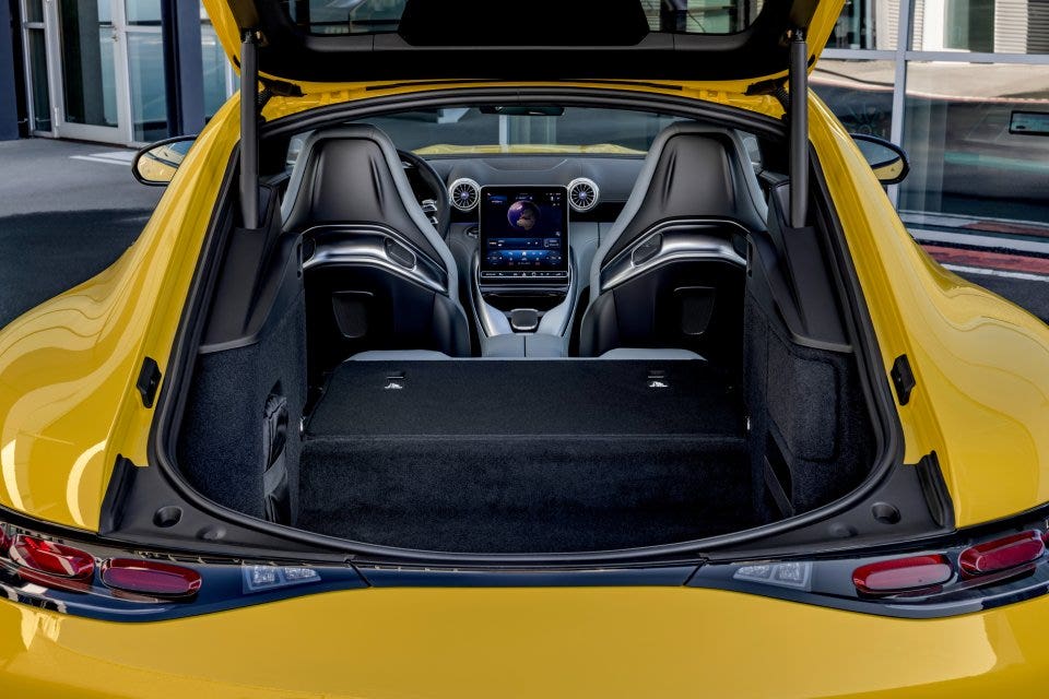 Mercedes-AMG GT 43 Coupé Interni