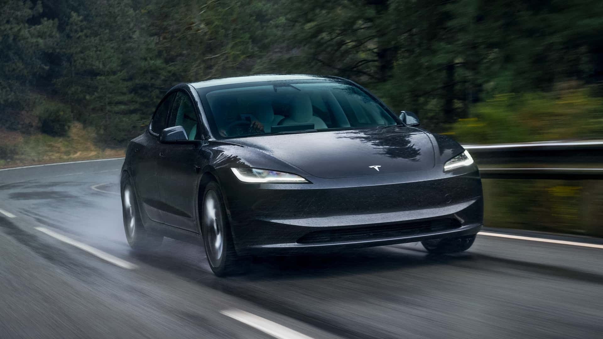 Tesla Model 3 Performance 1