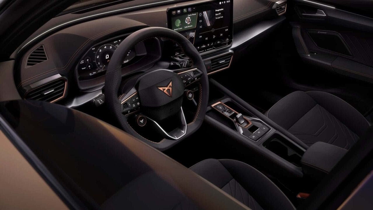 cupra formentor dentro