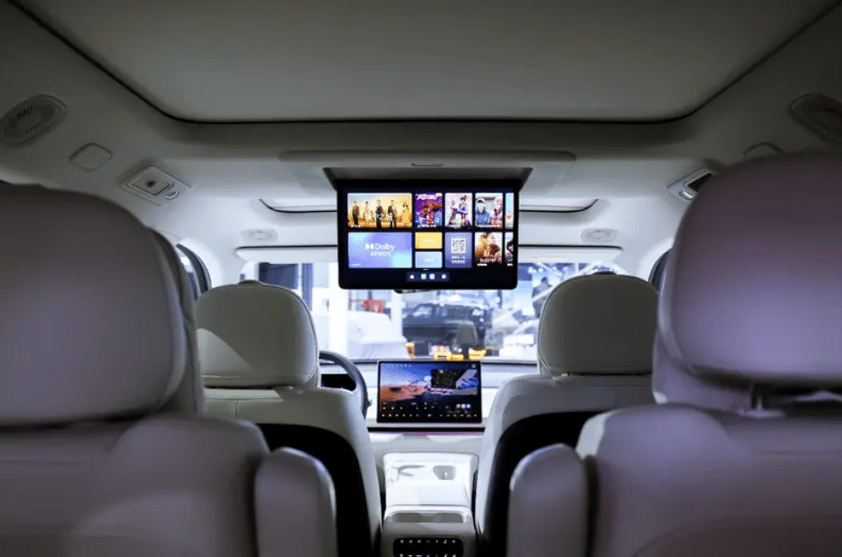 leapmotor c16 dentro