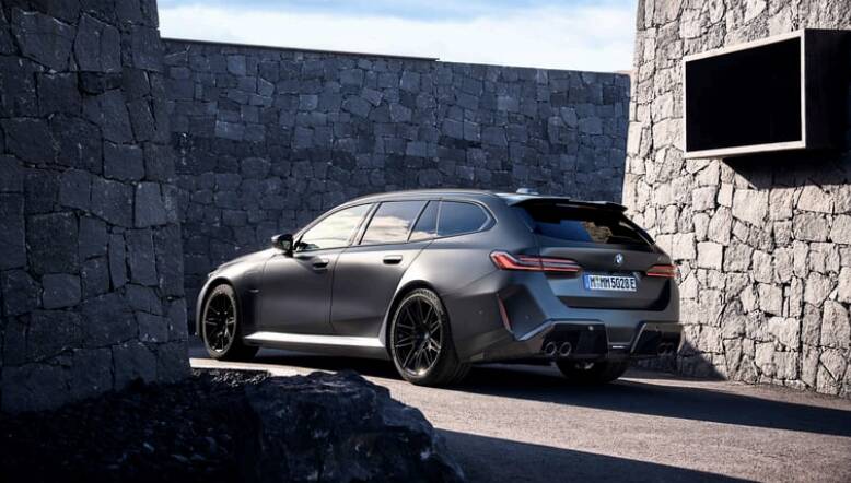 bmw m5 dietro