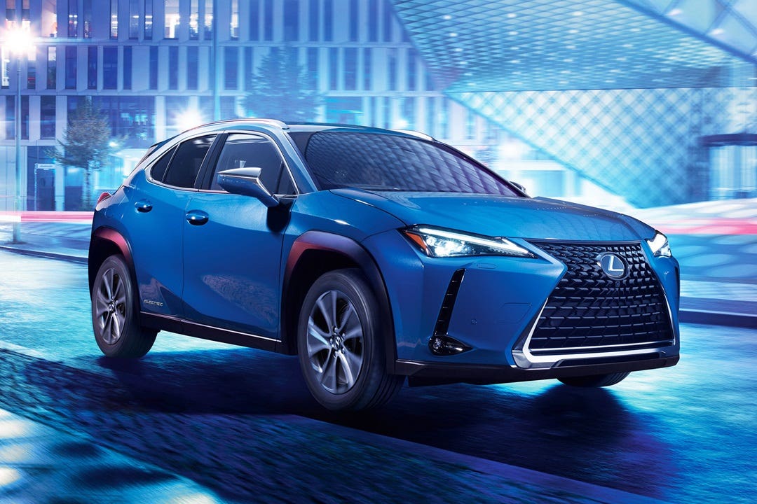 Auto elettrica Lexus