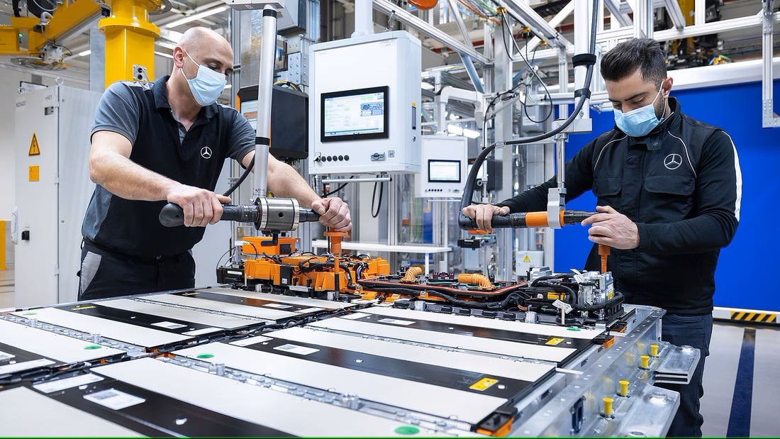 Lavoro di recupero delle batterie
