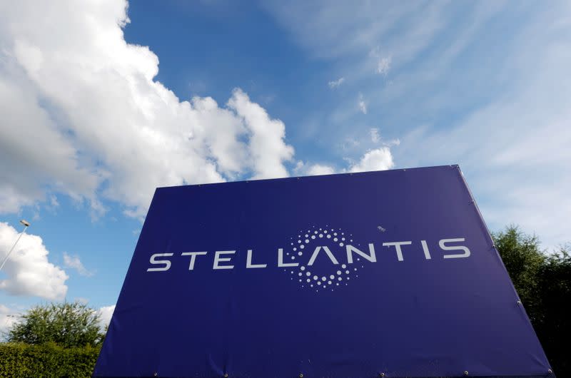 Logo Stellantis