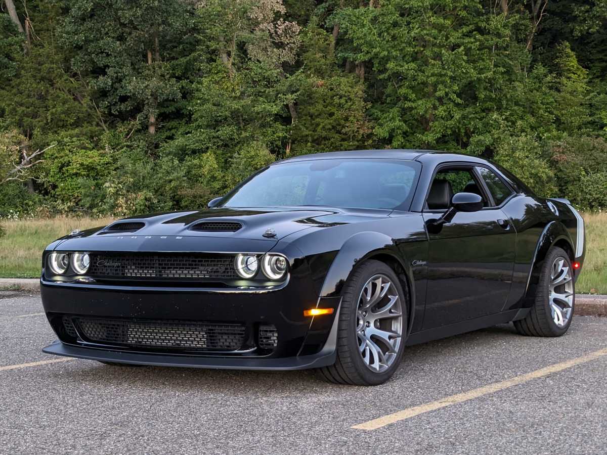 Dodge Challenger Black Ghost