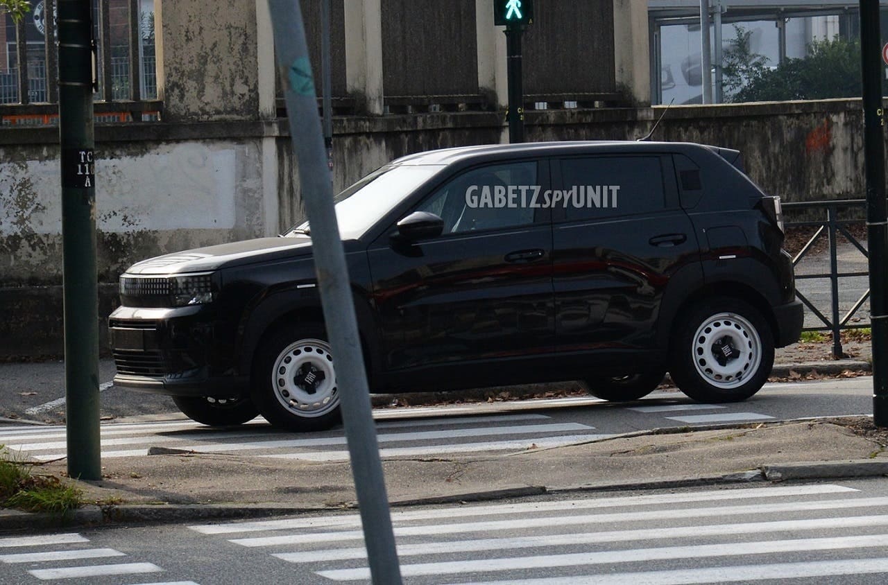 Fiat Grande Panda total black