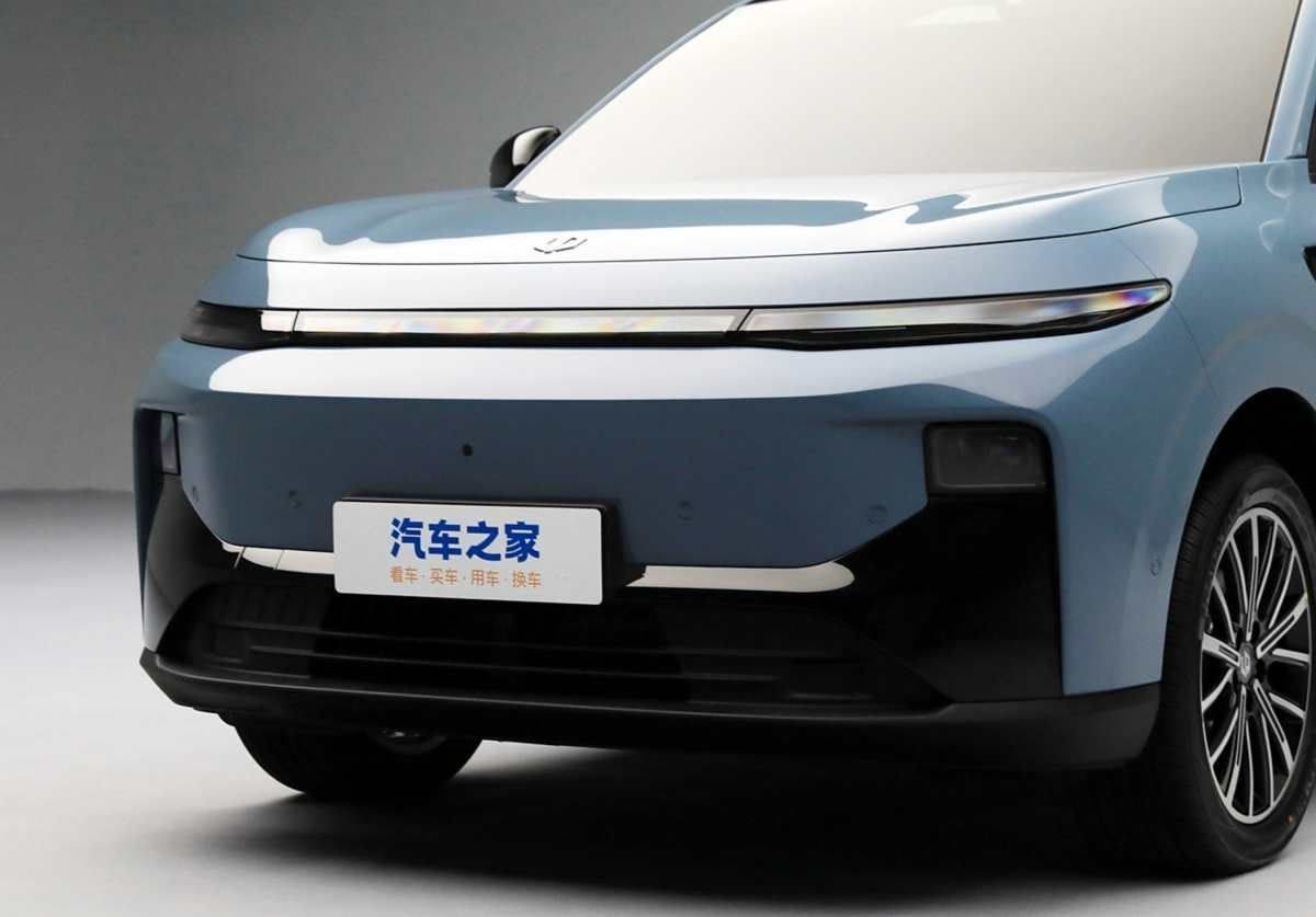 Leapmotor B10