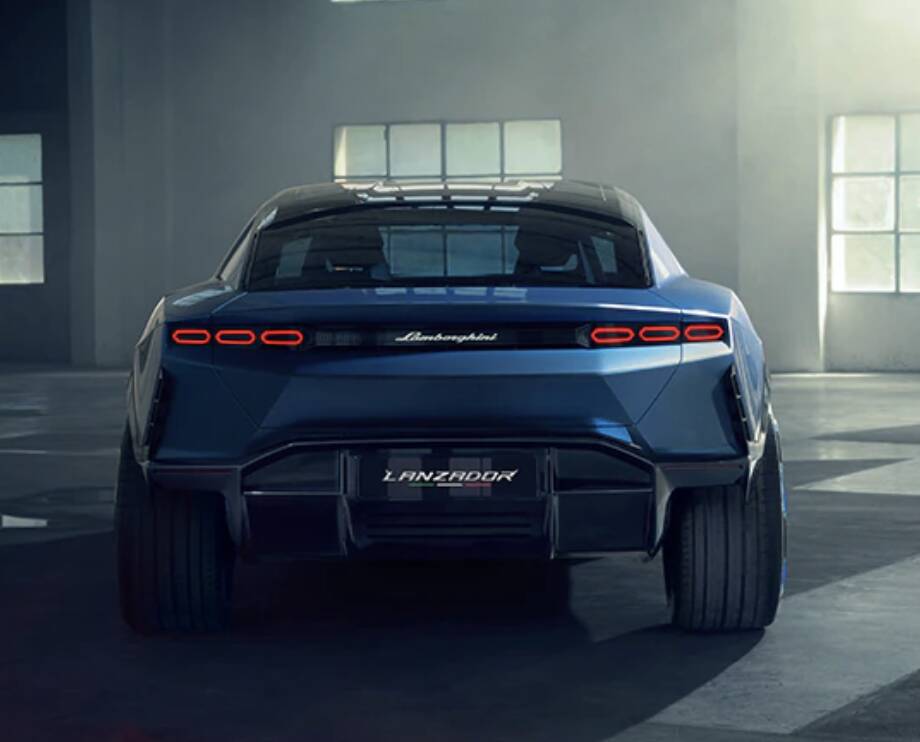 Nel 2021 l'annuncio: prima Lambo elettrica nel 2027 o 2028. Ora, slitta.