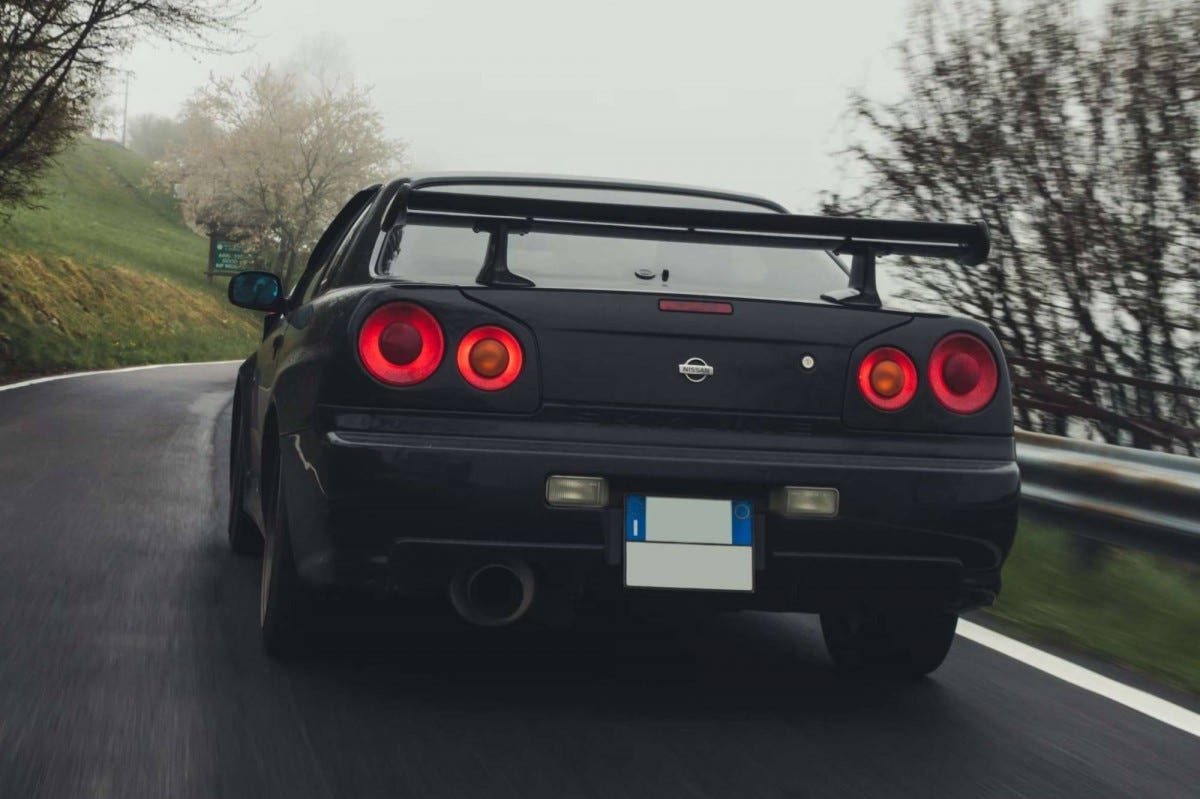 nissan GT-R R32
