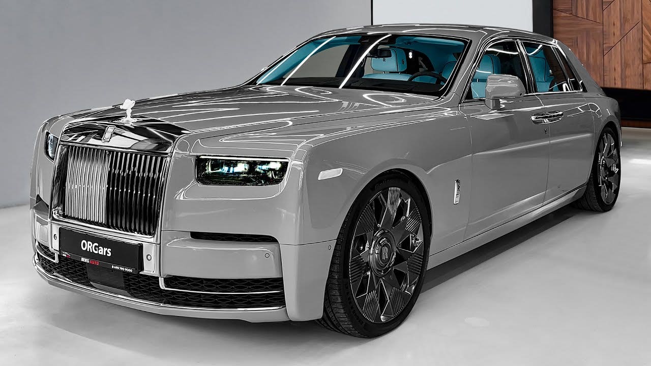Rolls-Royce Phantom 2024