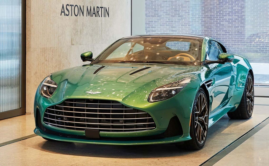 Aston Martin DB12
