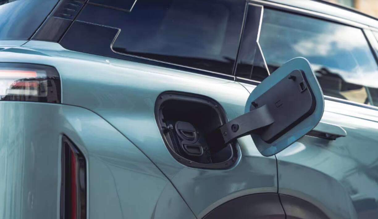 Jaecoo 7 Super Hybrid sportellino