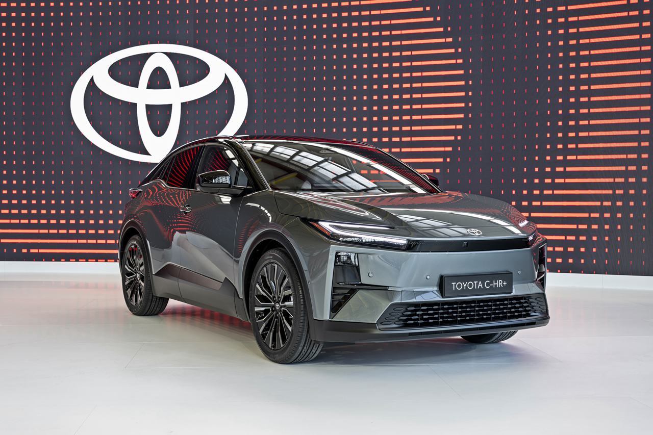 Toyota C-HR+