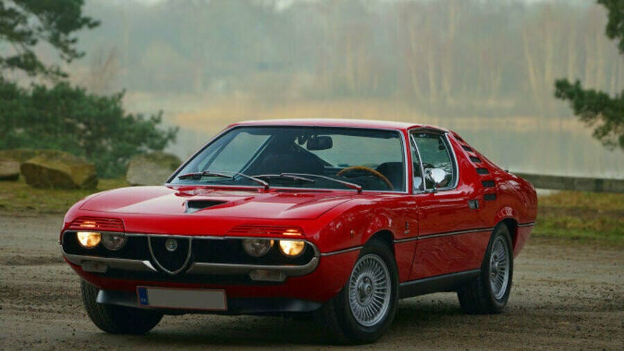 Alfa Romeo Montreal