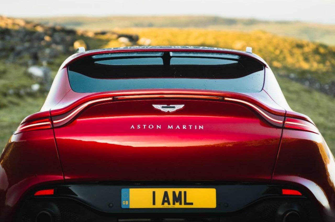 Aston Martin DBX
