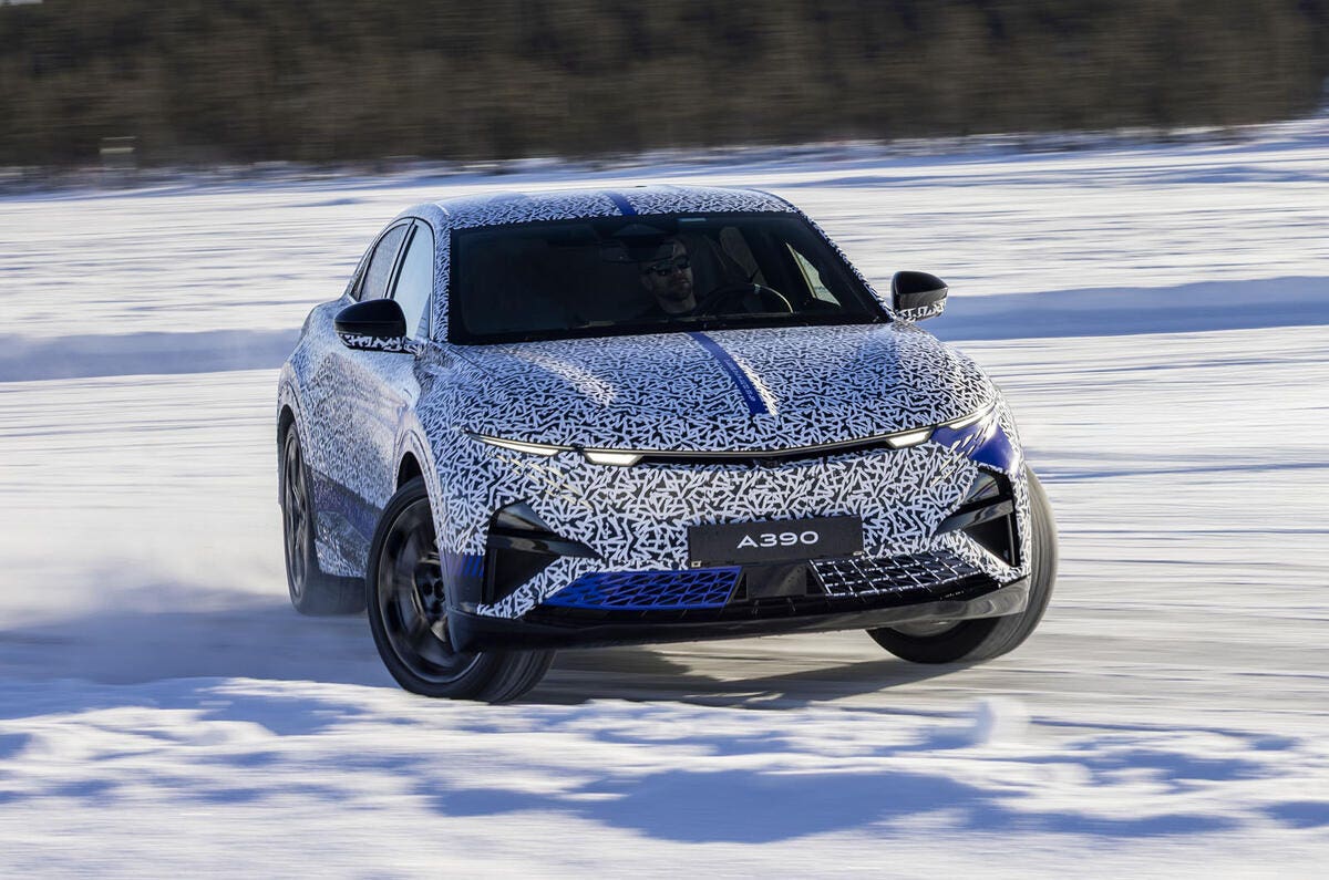 Alpine A390