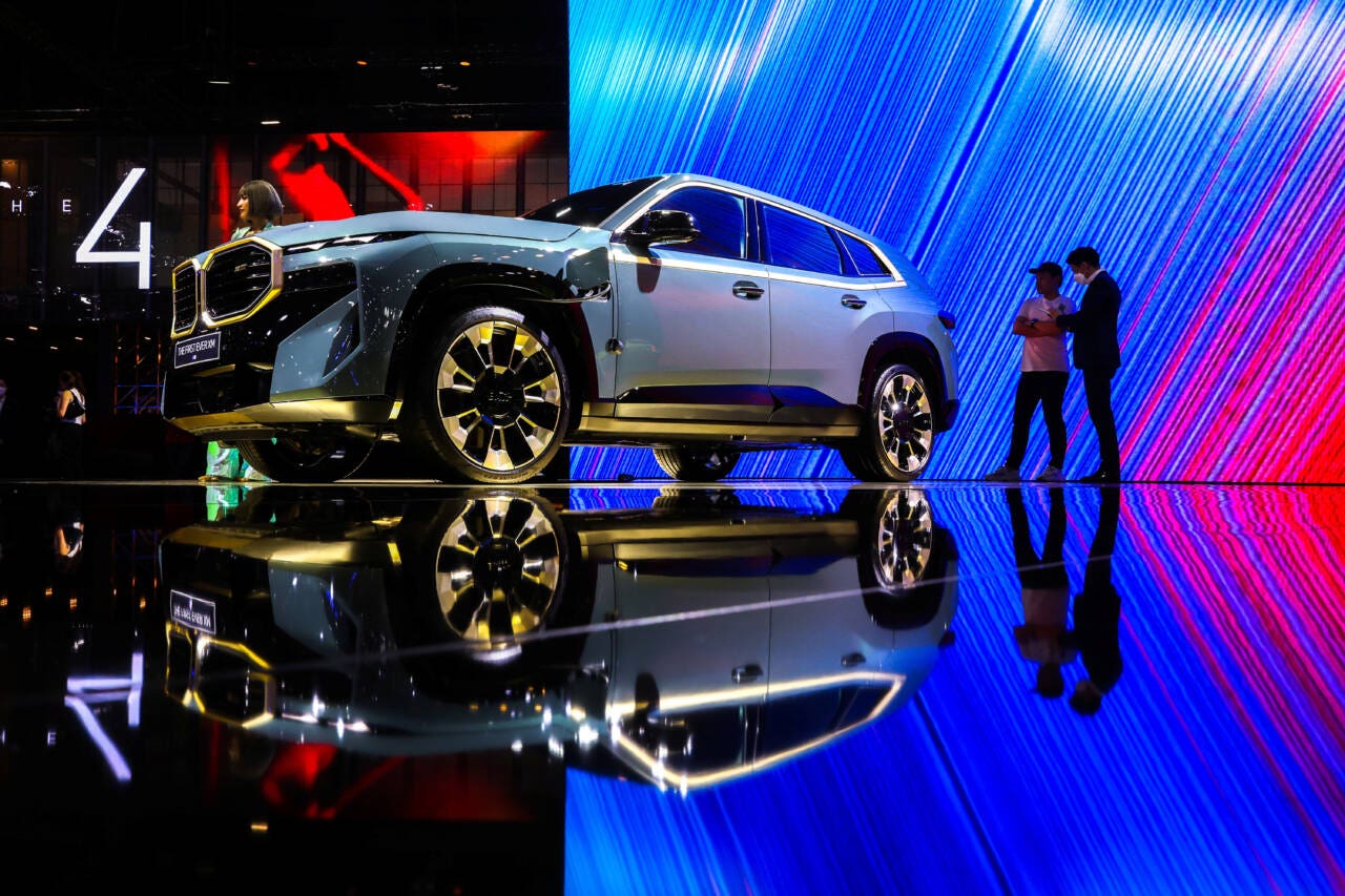 Pechino alle Case auto dopo i dazi di Trump: “Investite in Cina”